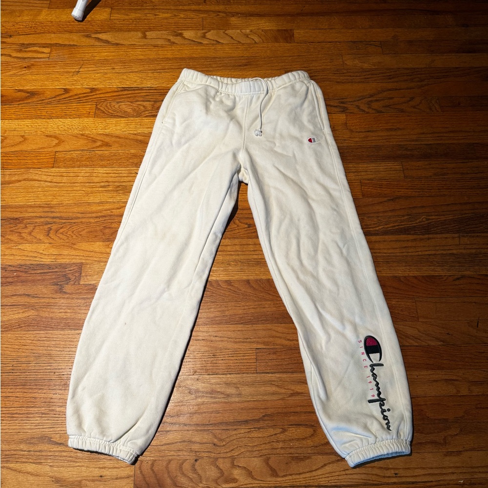 Tan champion sweats